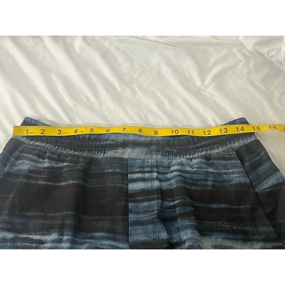 Lululemon Channel Cross Short 7" High Tide Multi Size Medium - Picture 9 of 10